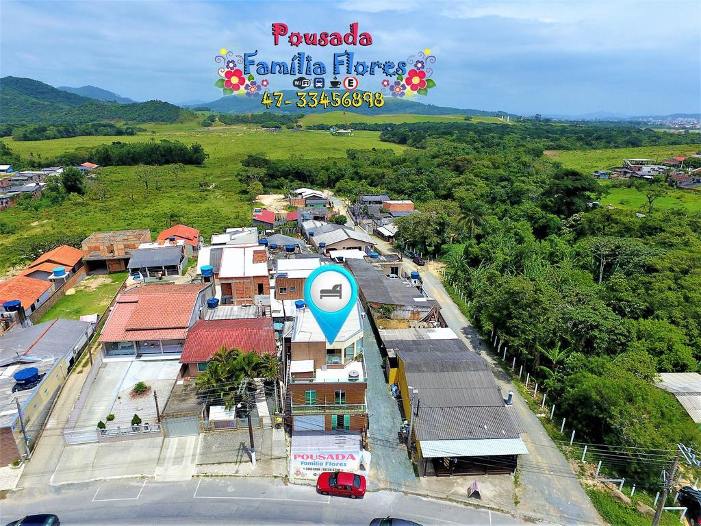 Pousada Familia Flores Penha  Bagian luar foto